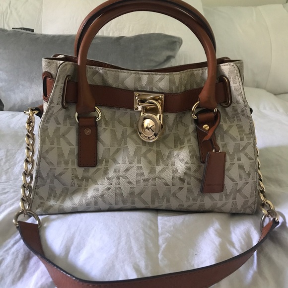 Michael Kors Hamilton Saffiano Satchel - Picture 3 of 3